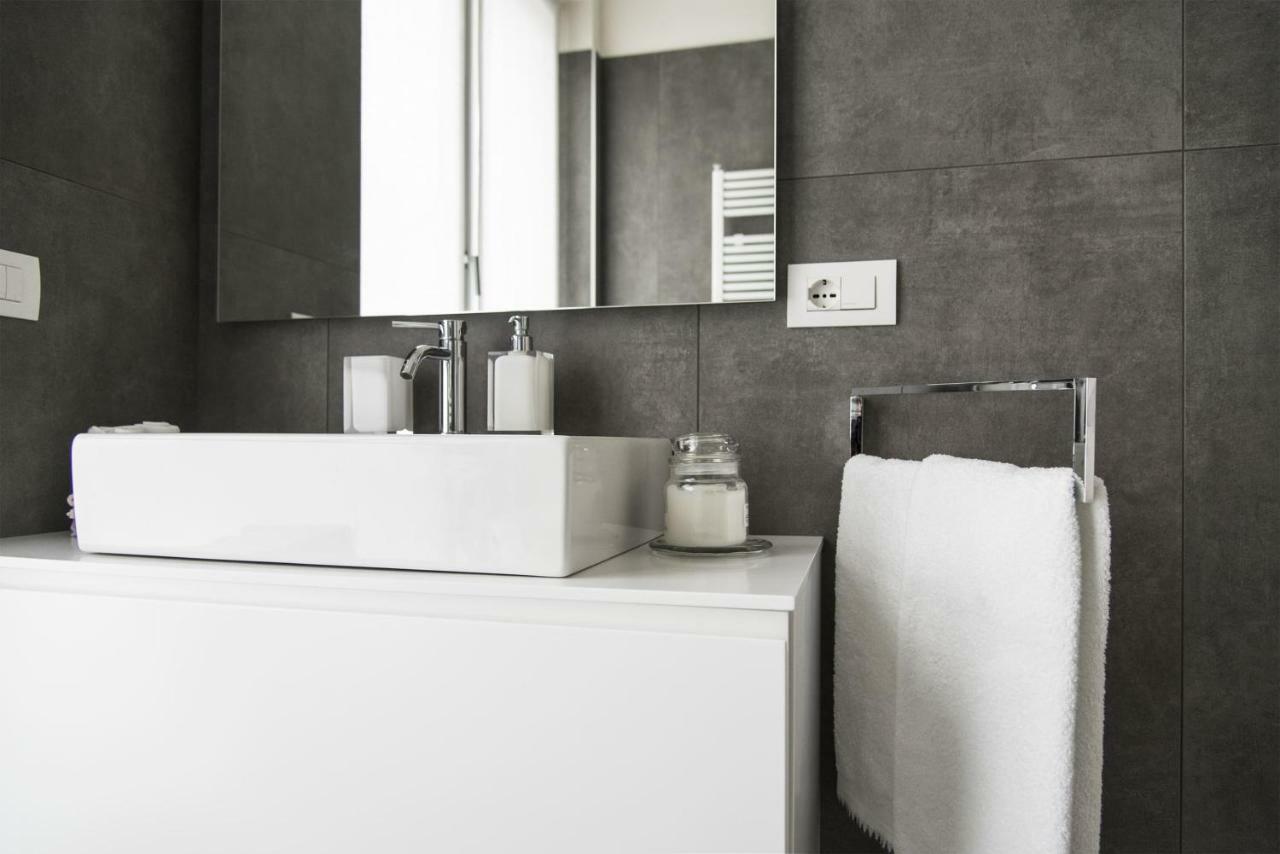 Design & New Center Apartments Milan Exterior photo